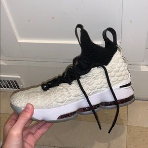 Lebron 15